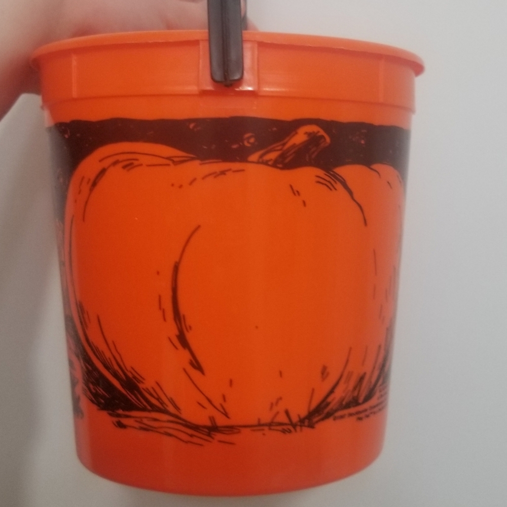 EUC 1997 Blockbuster Halloween bucket, w jack o'lantern lid! - Picture 2 of 5